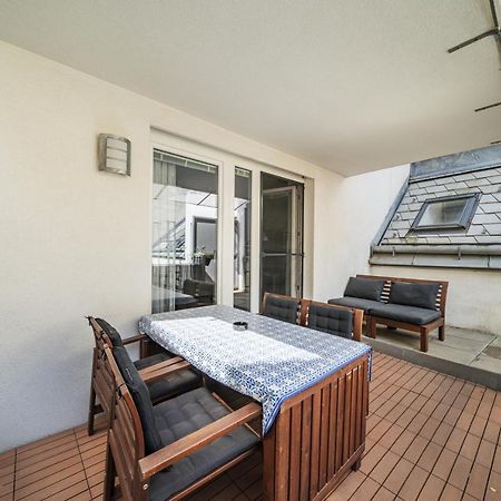17 C&J'S Apartment Вена Экстерьер фото