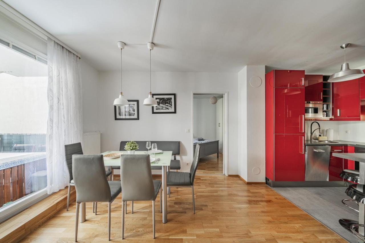 17 C&J'S Apartment Вена Экстерьер фото