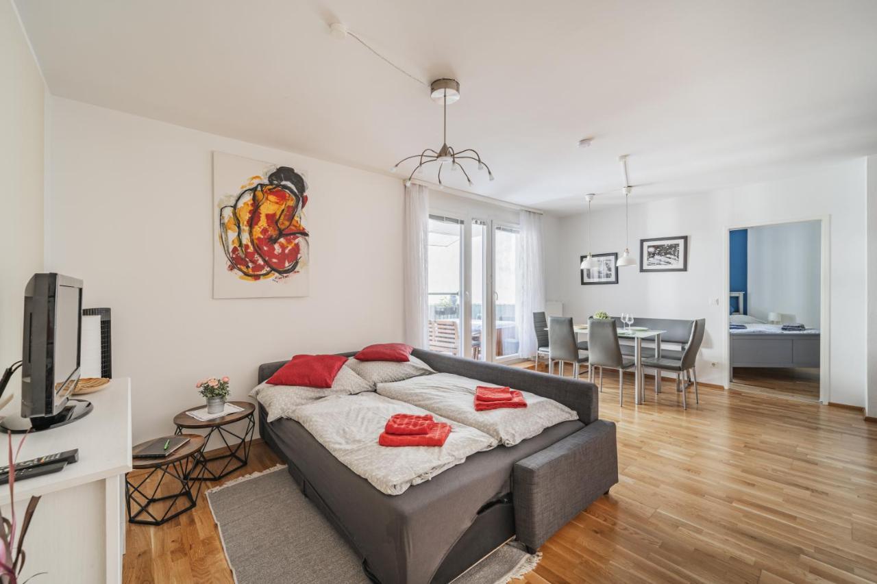 17 C&J'S Apartment Вена Экстерьер фото